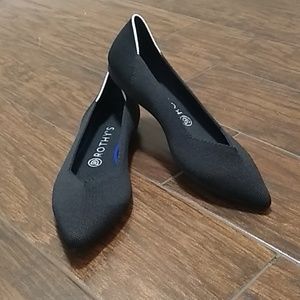 RETIRED Rothys sz 8.5 Pointed Toe Ballet Flat Shoe